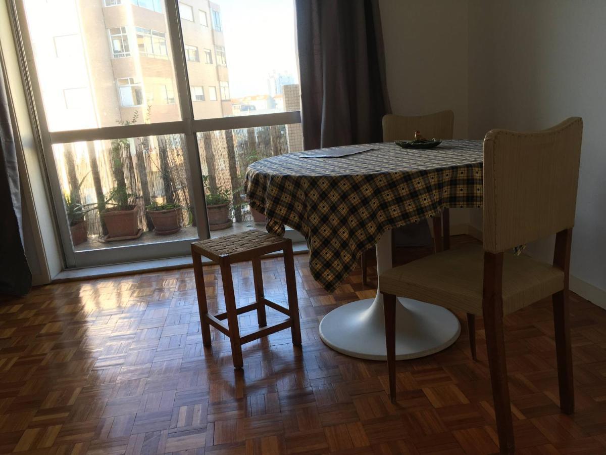 26/3 Casa Da Musica Apartment Porto Luaran gambar